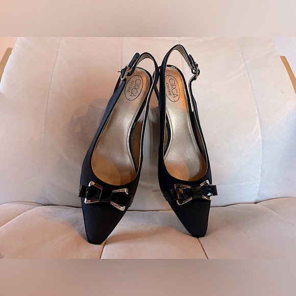 Joan & David Women's Black Manni Suede Loafer Wedges - Picture 2 of 6